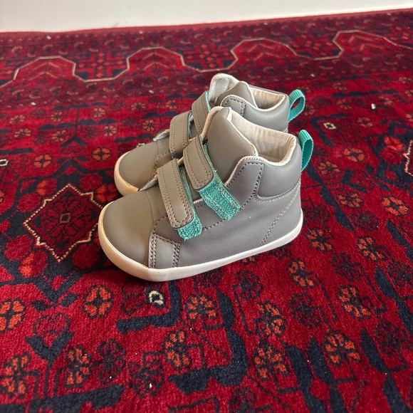 Ten Little High Tops, size 6 - Picture 3 of 6